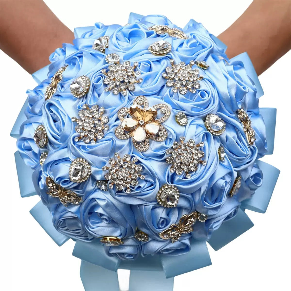 Sparkling Rhinestone Butterfly Brooch Satin Rose Ramo Quinceañera Bouquet LQ1108