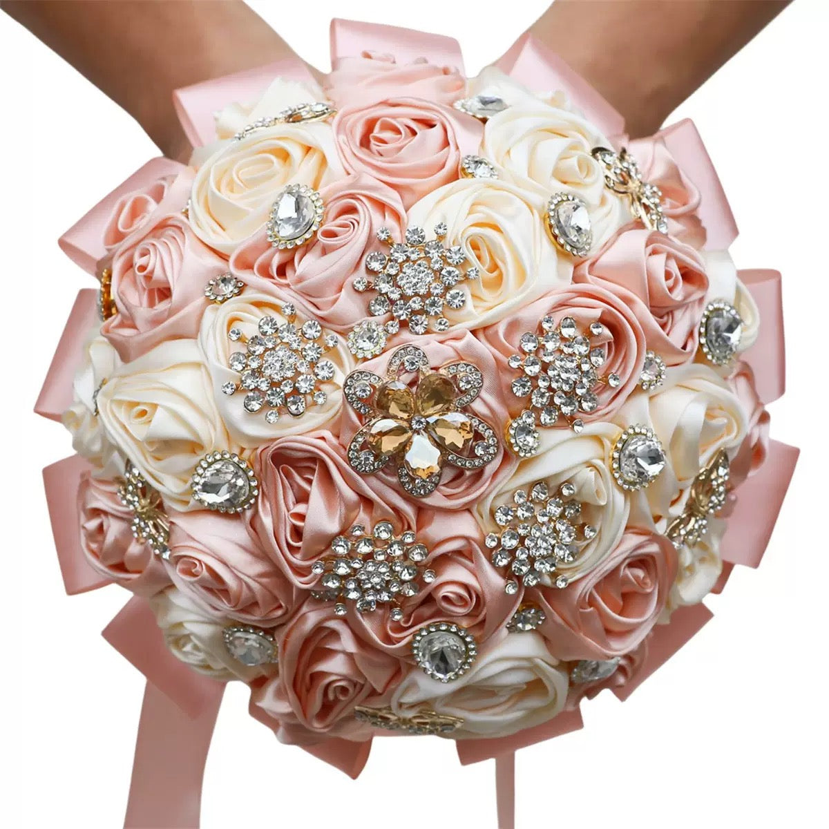 Sparkling Rhinestone Butterfly Brooch Satin Rose Ramo Quinceañera Bouquet LQ1108