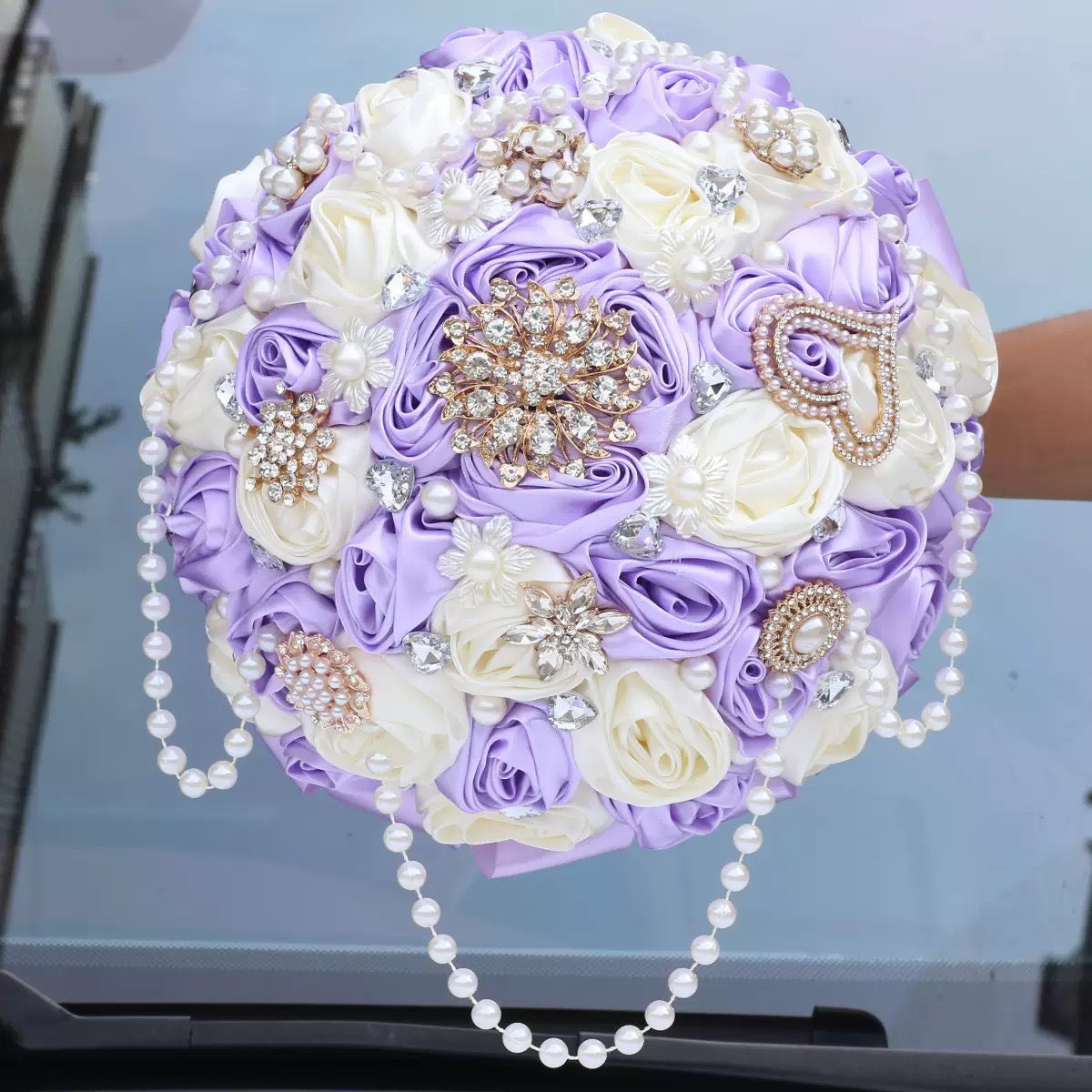 LQ2023D Quinceañera Bouquet - Cascading Pearls & Crystal Brooches Keepsake Ramo