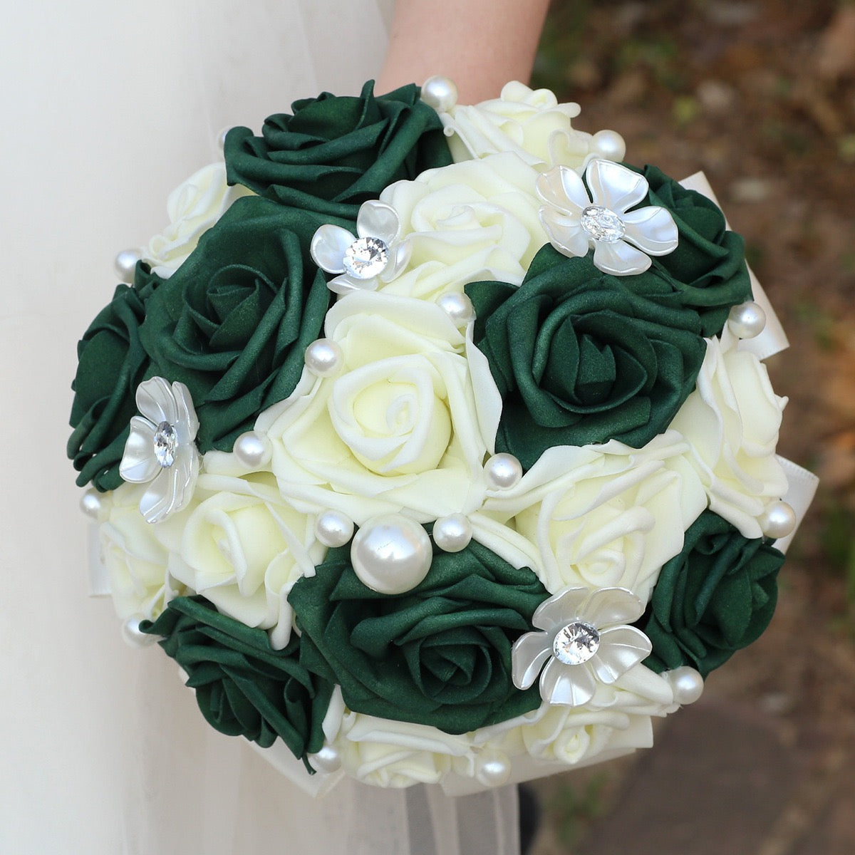 LQ527-PE Emerald Green & White Rose Quinceañera Bouquet with Pearl Accents